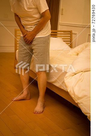 夜間頻尿 72769430