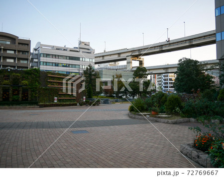 深川ギャザリア　早朝 72769667