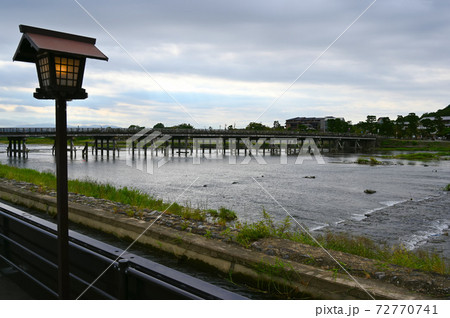 渡月橋　大堰川　京都嵐山 72770741