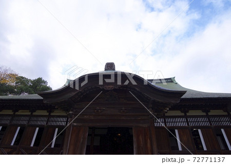高岡山瑞龍寺（富山県高岡市） 72771137