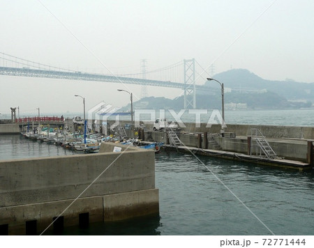 関門海峡早鞆の瀬戸 壇ノ浦漁港 関門海峡早鞆の瀬戸 壇ノ浦漁港 72771444