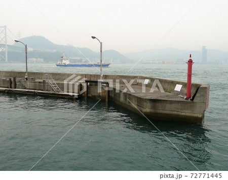 関門海峡早鞆の瀬戸 壇ノ浦漁港 関門海峡早鞆の瀬戸 壇ノ浦漁港 72771445