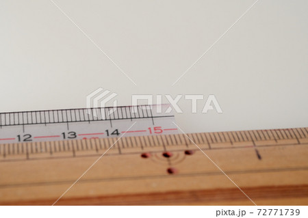 ものさしと定規【15cm】 ものさしと定規【15cm】 72771739