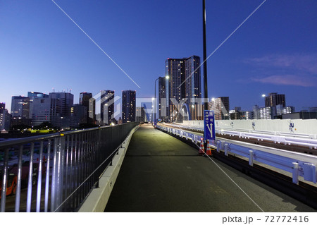 築地市場周辺　夜景（2020年6月） 72772416