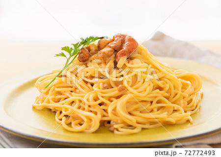ウニのクリームパスタ 72772493