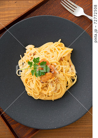 ウニのクリームパスタ 72772508