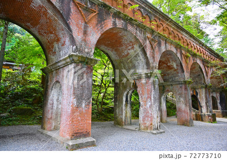 水路閣　赤煉瓦水道橋　南禅寺　京都 72773710