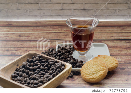 コーヒーとクッキー コーヒーとクッキー 72773792