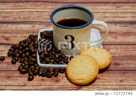 コーヒーとクッキー コーヒーとクッキー 72773794