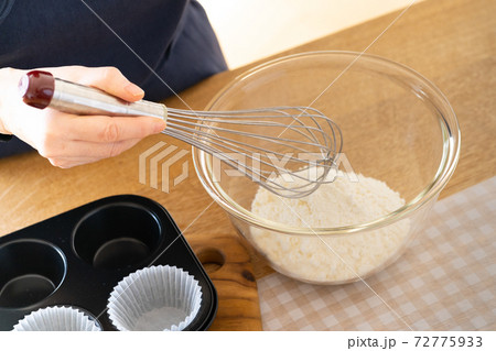 自宅でお菓子作り 72775933