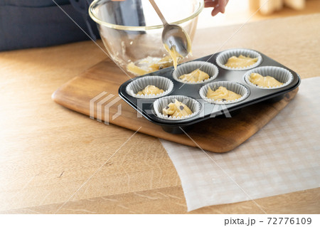 自宅でお菓子作り 自宅でお菓子作り 72776109