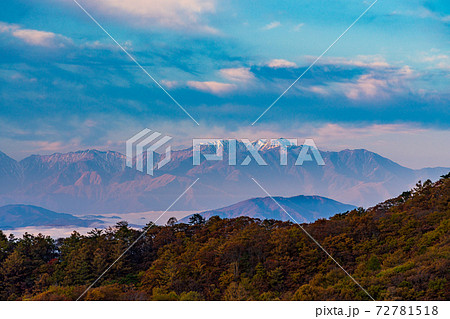 (長野県)蓼科ビーナスラインから望む木曽駒ケ岳 (長野県)蓼科ビーナスラインから望む木曽駒ケ岳 72781518