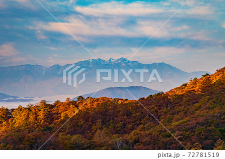 (長野県)蓼科ビーナスラインから望む木曽駒ケ岳 (長野県)蓼科ビーナスラインから望む木曽駒ケ岳 72781519