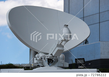 テレビ中継車のアンテナ テレビ中継車のアンテナ 72786222