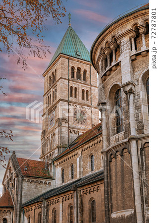 The Heilig-Geist-Kirche, the Roman Catholic parish church in downtown Schweinfurt. The Heilig-Geist-Kirche, the Roman Catholic parish church in downtown Schweinfurt. 72787801