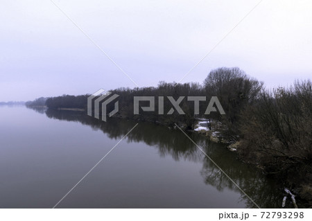Vistula River in winter - Nowy Dwor Mazowiecki, Poland 72793298