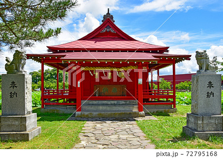 夏の猿賀公園 72795168