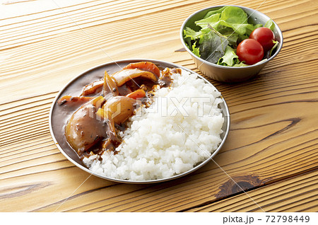 キャンプ飯 72798449