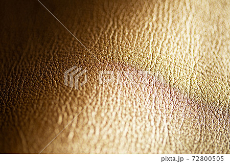 ゴールドカラーの合成皮革 (背景用素材) 72800505