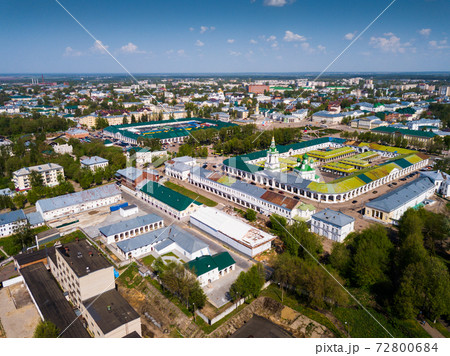 View from drone of Kostroma with Gostiny Dvor 72800684