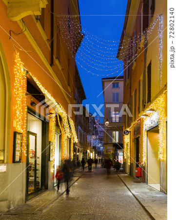 Night Christmas illumination of Parma in Italy Night Christmas illumination of Parma in Italy 72802140