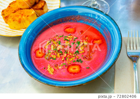 Beetroot salmorejo with nut and strawberry Beetroot salmorejo with nut and strawberry 72802406
