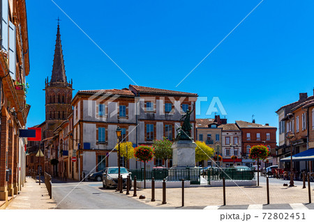 Picturesque streets of the old city Muret on sunny summer day 72802451