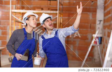 Foreman dissatisfied with quality of work Foreman dissatisfied with quality of work 72822460