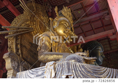 古都奈良の世界文化遺産　東大寺大仏さんの右脇侍　虚空蔵菩薩坐像 72826856