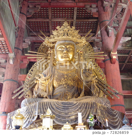 古都奈良の世界文化遺産 東大寺大仏さんの右脇侍 虚空蔵菩薩坐像の写真素材