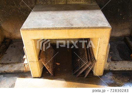 キャンプ場　調理場イメージ 72830283