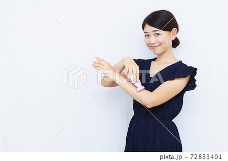 30代女性 ムダ毛処理 脱毛 30代女性 ムダ毛処理 脱毛 72833401