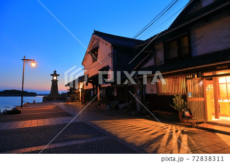 【広島県】鞆の浦 常夜灯の明かり 【広島県】鞆の浦 常夜灯の明かり 72838311