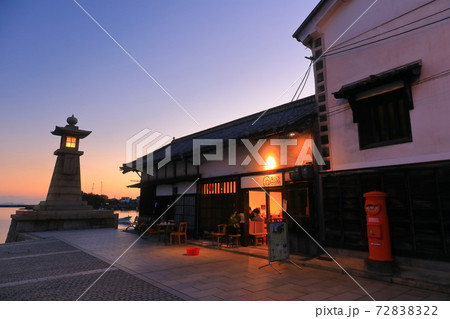 【広島県】鞆の浦 常夜灯の明かり 【広島県】鞆の浦 常夜灯の明かり 72838322
