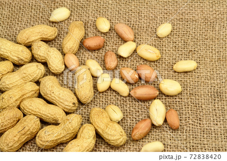 Peanuts Peanuts 72838420