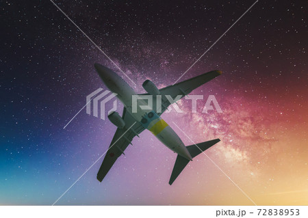 【城南島上空を離陸したAIR DO 機 背景合成】 【城南島上空を離陸したAIR DO 機 背景合成】 72838953