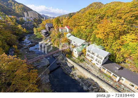 秋の定山渓 定山渓大橋からの眺め 72839440