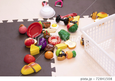 オモチャ 72841508