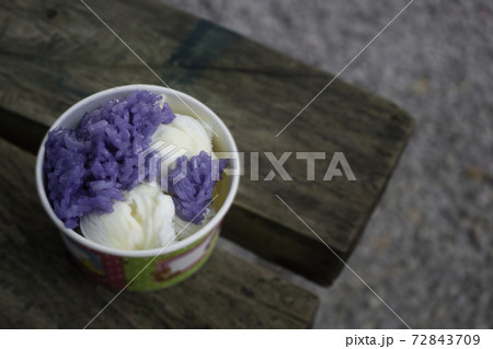 Thai traditional coconut ice cream serve 72843709