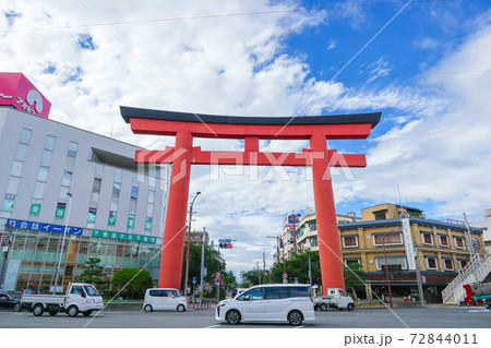 豊國神社参道入り口、中村の大鳥居〈愛知県名古屋市〉 72844011