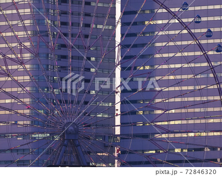 横浜 コスモクロック21とクイーンズタワー / Cosmo Clock 21, Yokohama 72846320