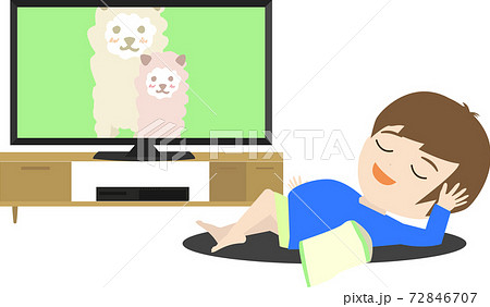 テレビを見ながら寝そべってお菓子を食べる可愛い子供のイラストのイラスト素材