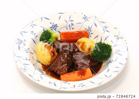 牛すね肉の煮込み 72846724