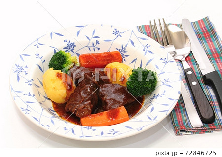 牛すね肉の煮込み 72846725