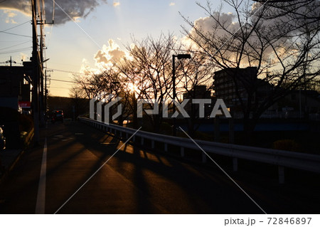 夕暮れ時 夕暮れ時 72846897