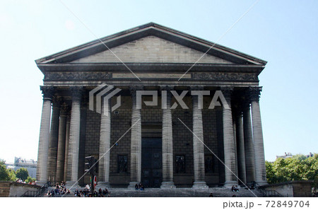 パリ マドレーヌ寺院 72849704