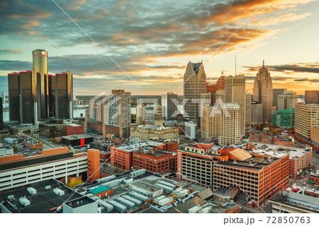 Detroit, Michigan, USA Downtown Skyline 72850763
