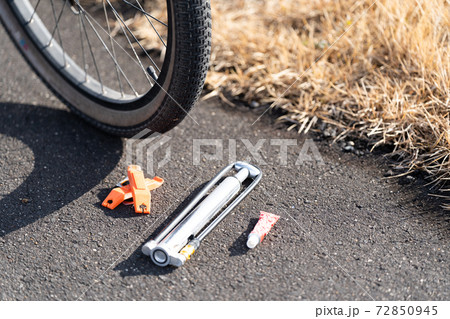 自転車のパンク修理セット 自転車のパンク修理セット 72850945