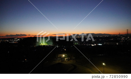 夕暮れ 夕暮れ 72850990