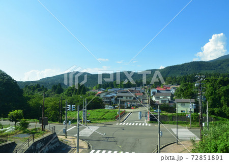 郡山駅から会津若松駅までの磐越西線車窓からの風景 72851891